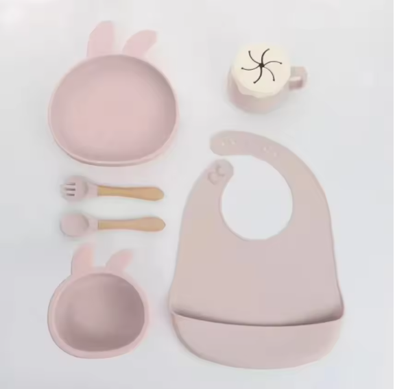 Silicone Baby Feeding Set – Safe, Mess-Free Mealtime for Your Little One